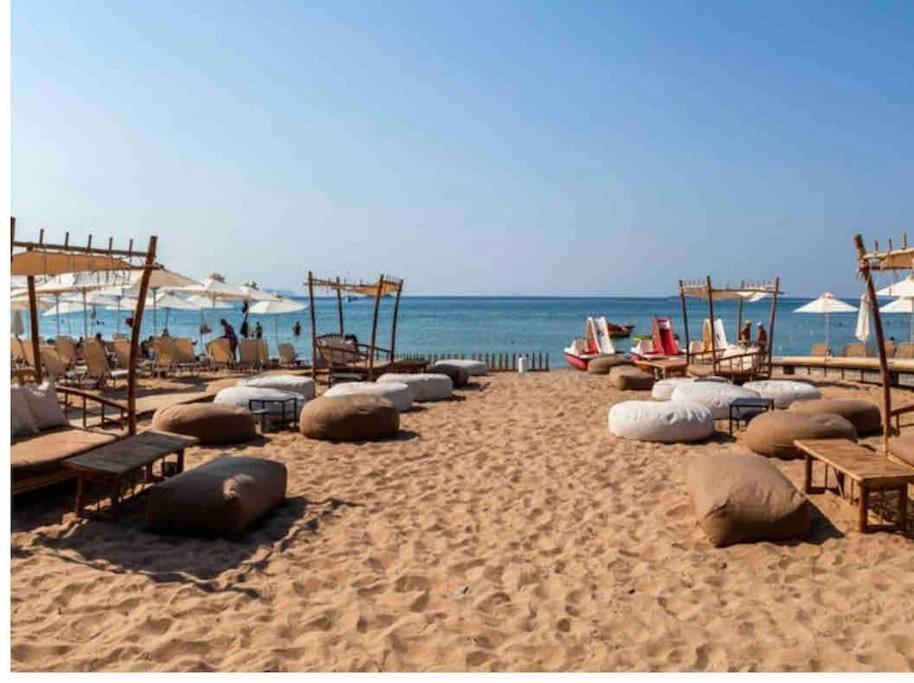 Lux Beach Apartment Vári Eksteriør billede